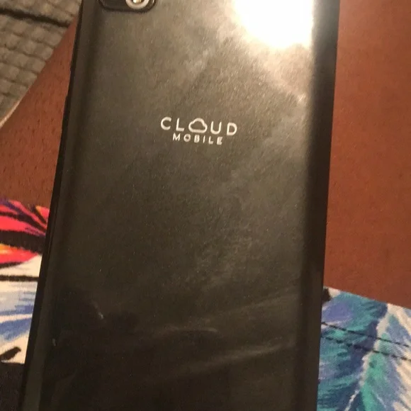 I’m selling a brand new phone